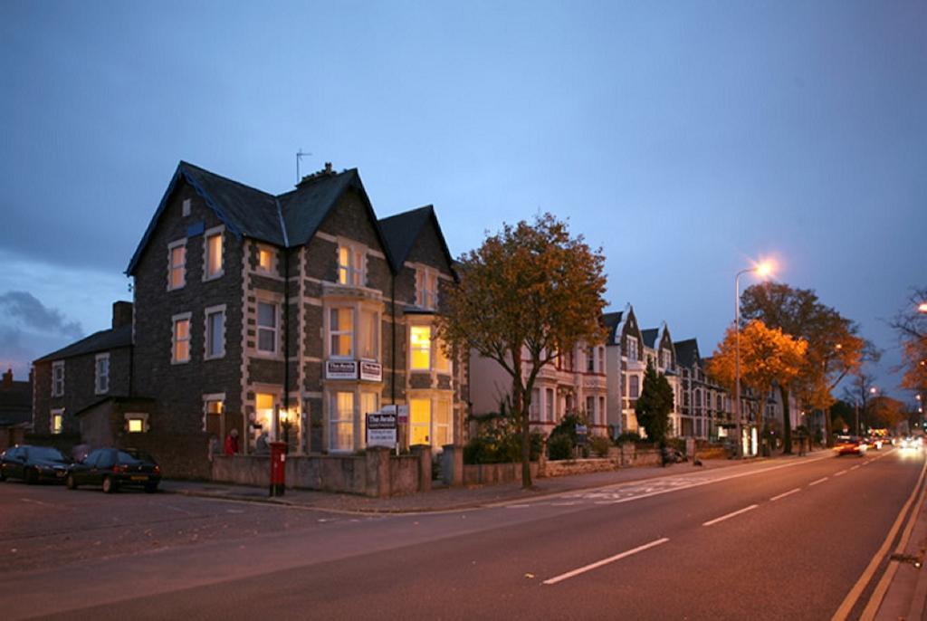 The Avala Guesthouse カーディフ エクステリア 写真