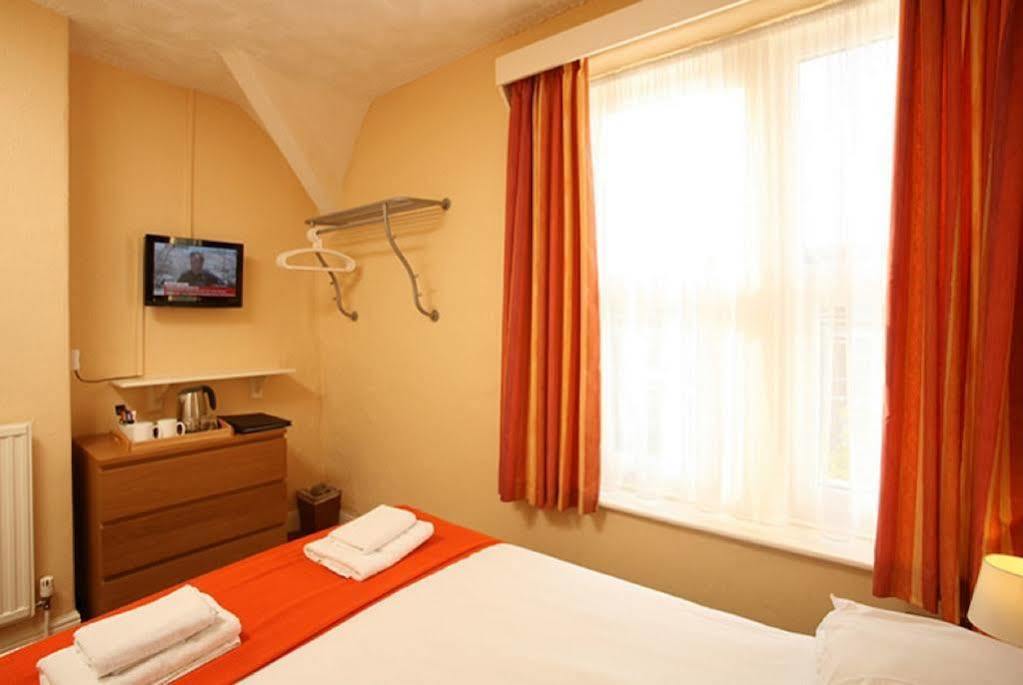 The Avala Guesthouse カーディフ エクステリア 写真